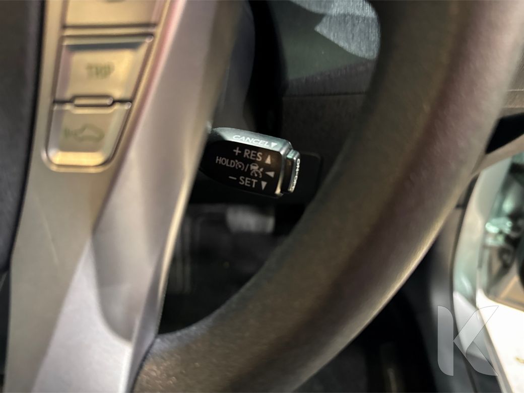 2020 Toyota Prius Alpha