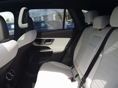 2025 Mercedes-Benz GLC Class