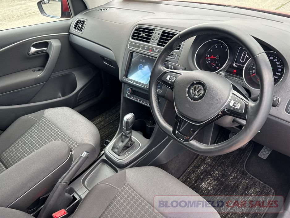 2017 Volkswagen Polo