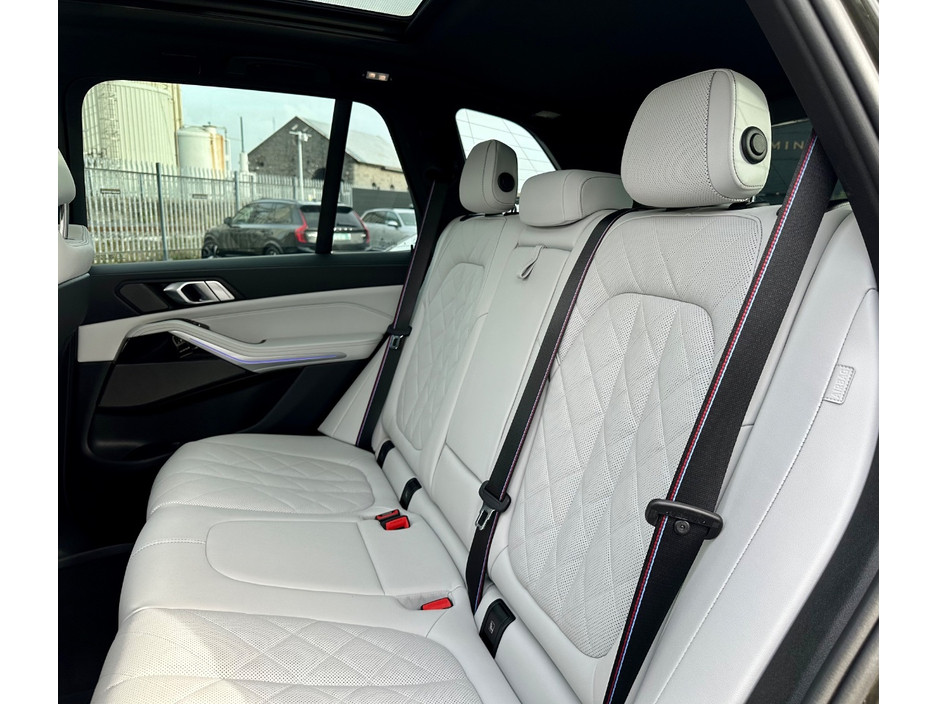 2025 BMW X5