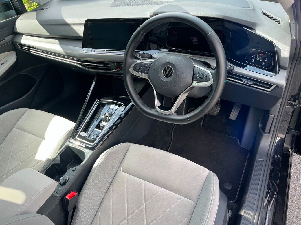 2023 Volkswagen Golf