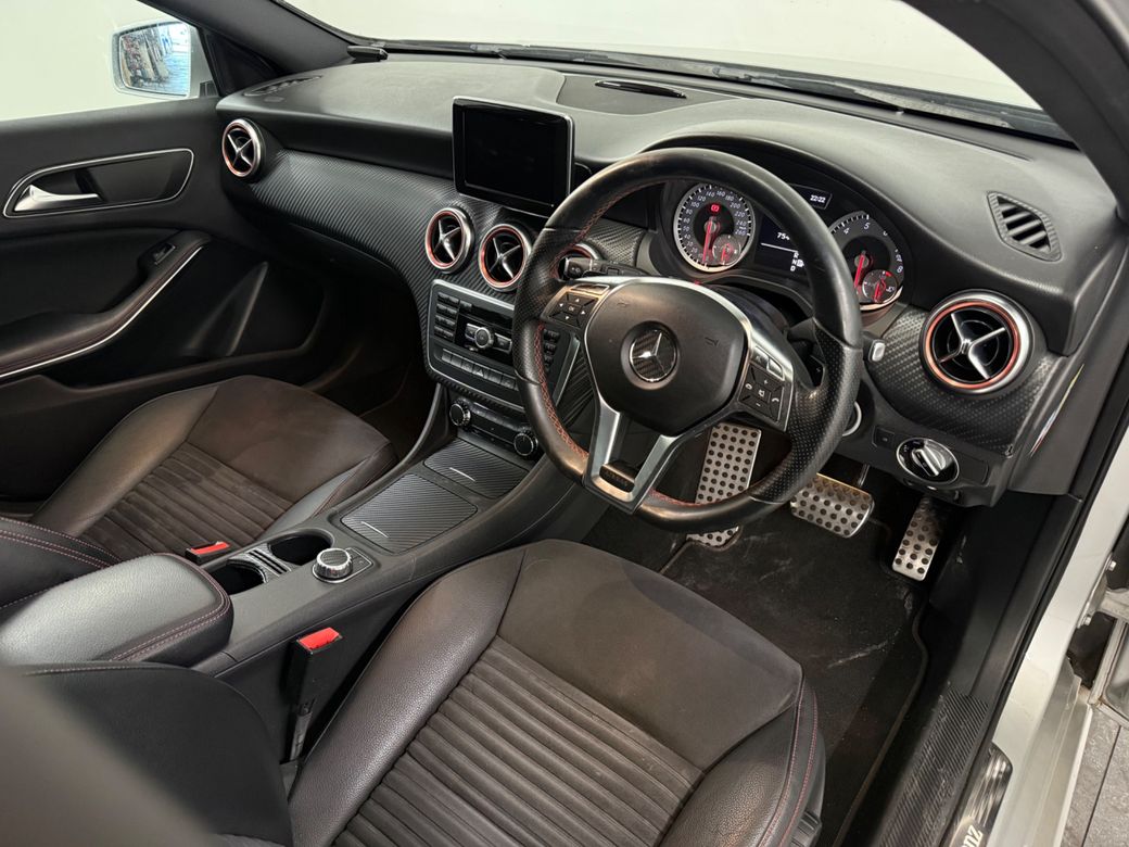 2013 Mercedes-Benz A 180