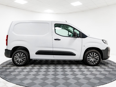 2024 Peugeot Partner