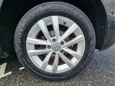2016 Volkswagen Touran
