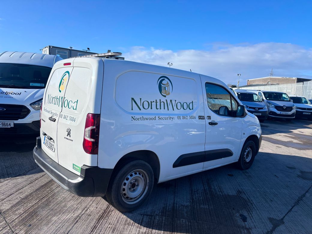 2021 Peugeot Partner