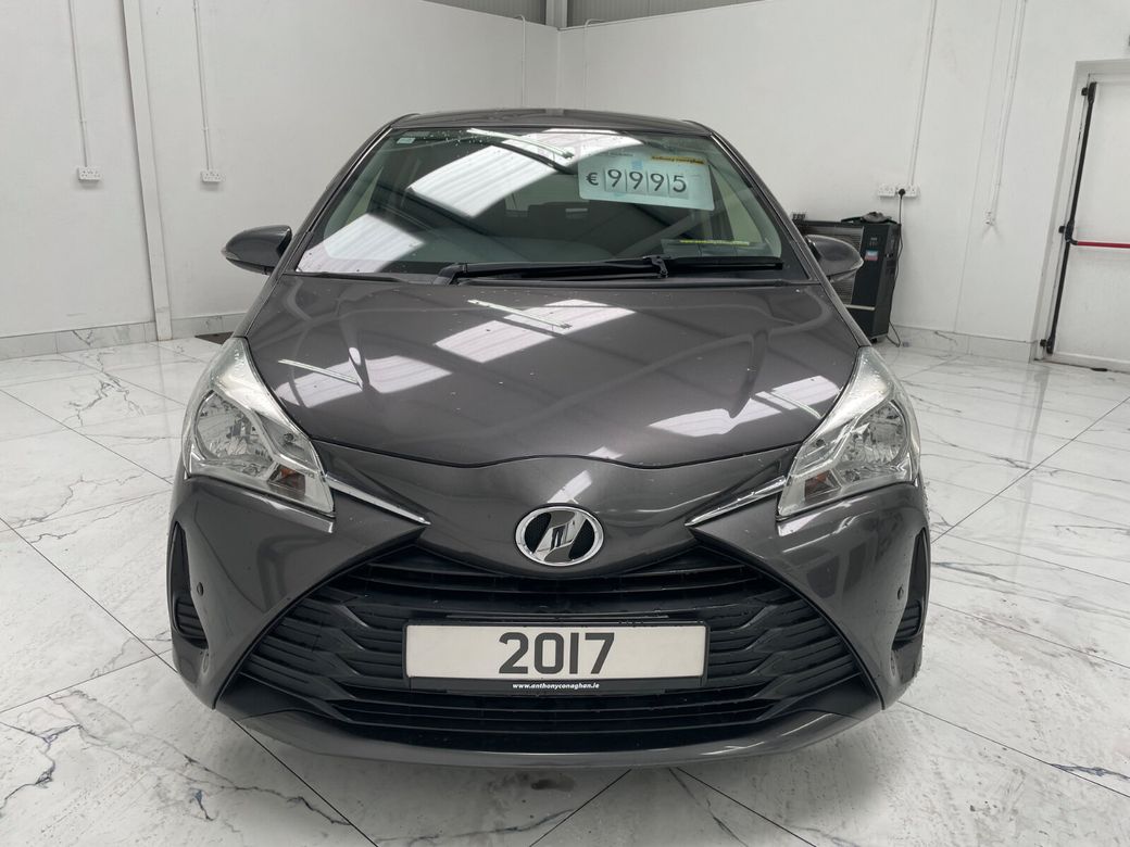 2017 Toyota Vitz
