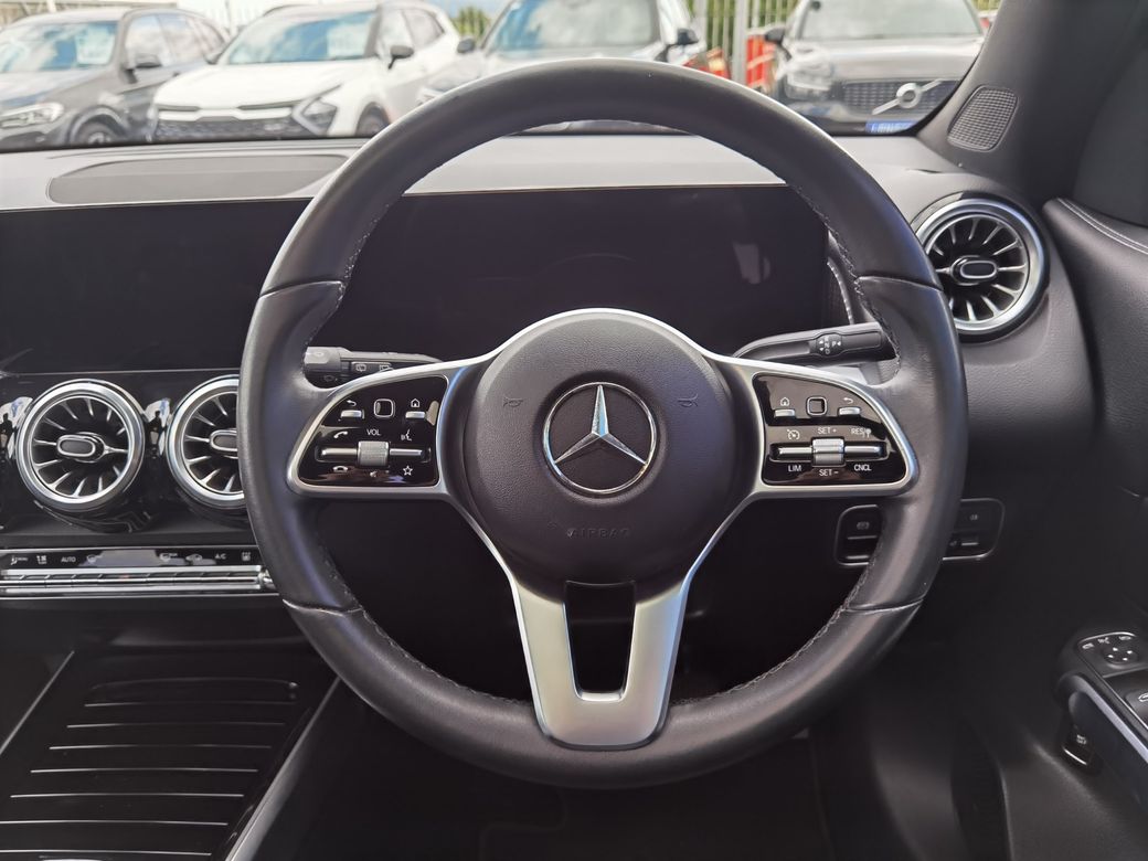 2023 Mercedes-Benz EQB