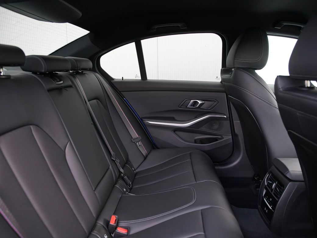 2025 BMW 3 Series
