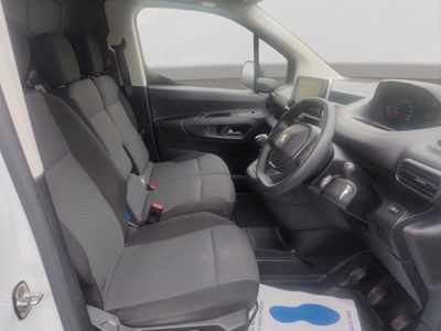 2023 Peugeot Partner