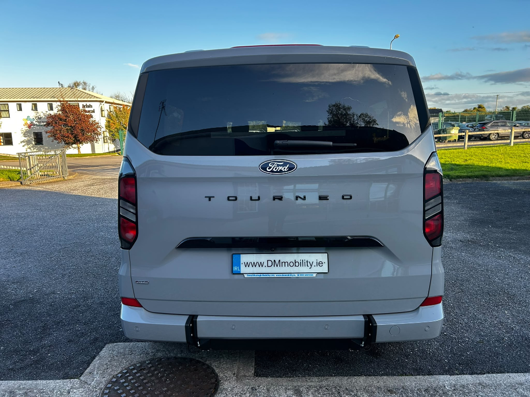 2027 Ford Tourneo Custom