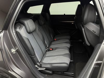 2023 Peugeot 5008