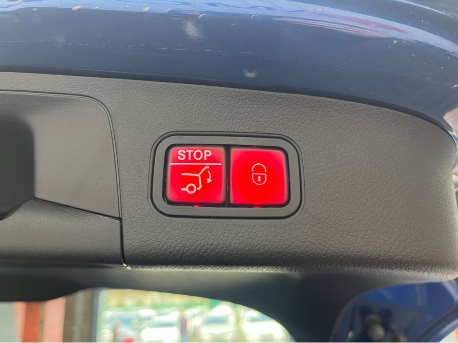 2025 Mercedes-Benz EQA