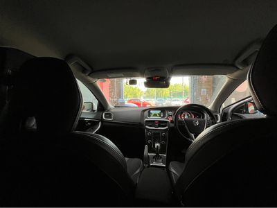 2015 Volvo V40