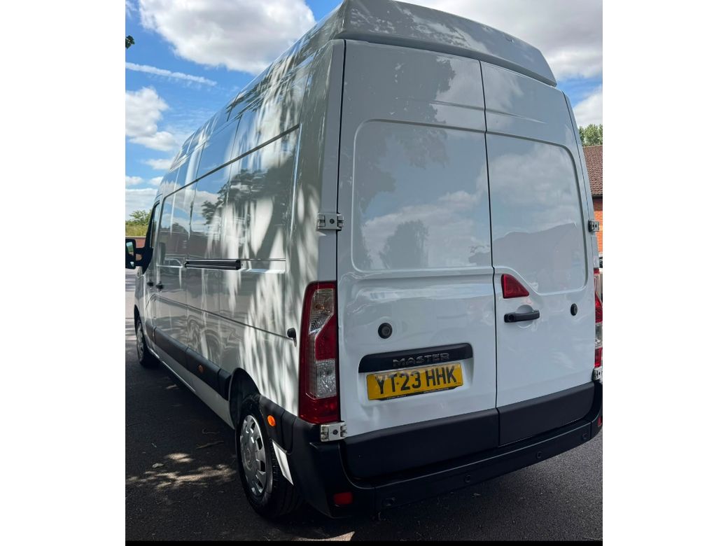 2023 Renault Master