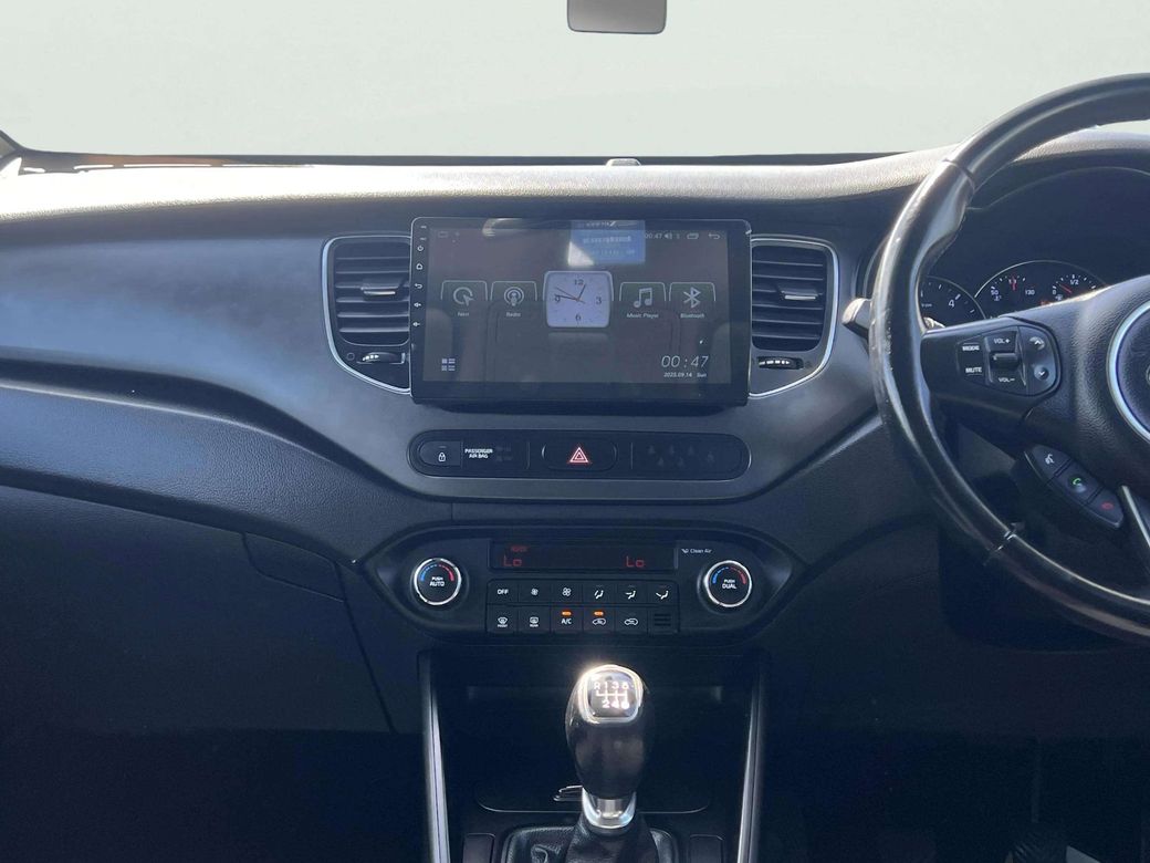 2014 Kia Carens