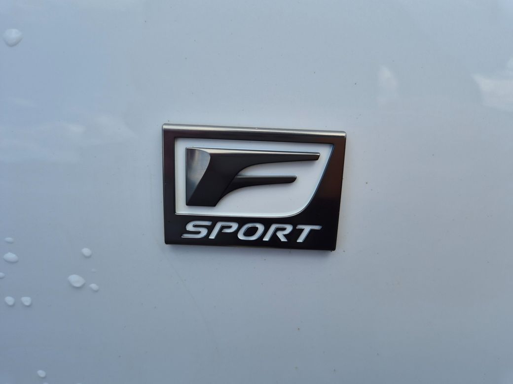 2015 Lexus IS 300h