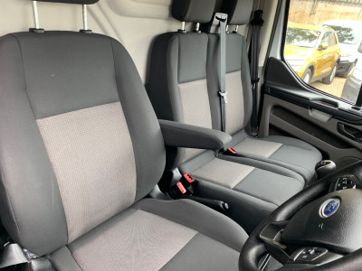 2023 Ford Transit Custom