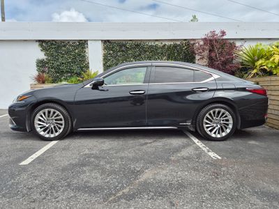 2020 Lexus ES 300h