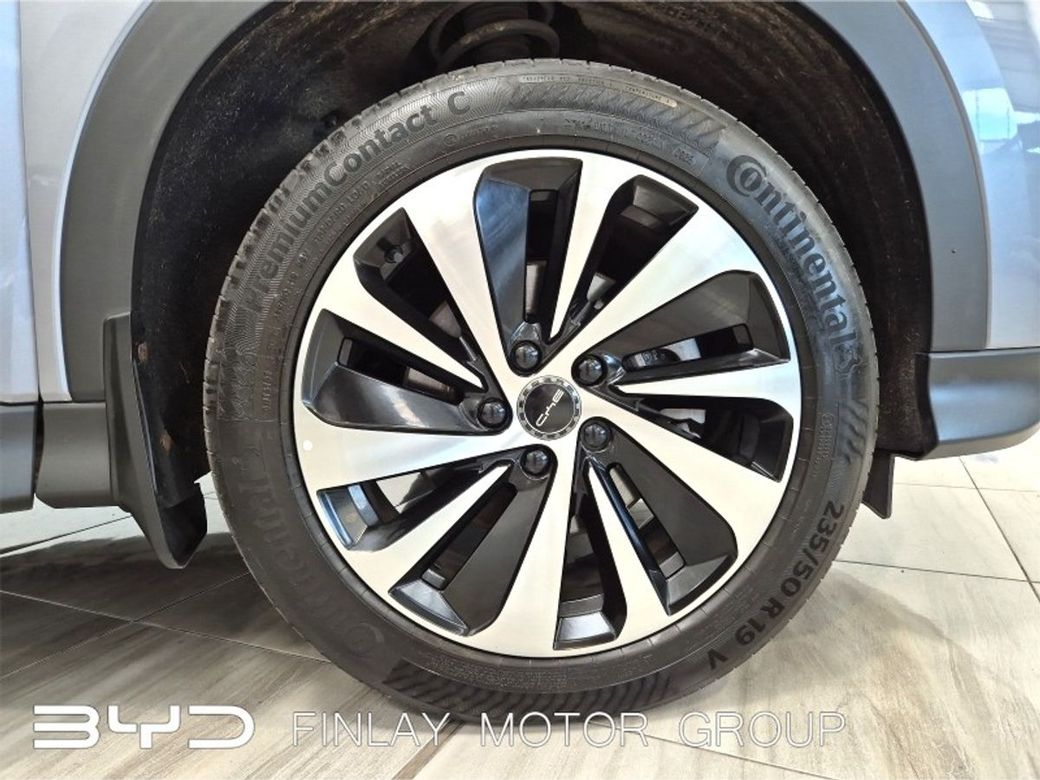 2025 BYD Seal U