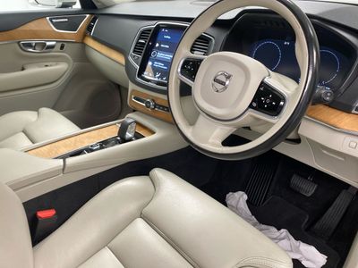 2022 Volvo XC90