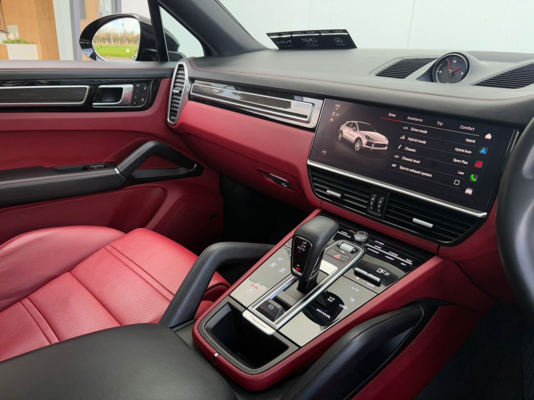 2023 Porsche Cayenne