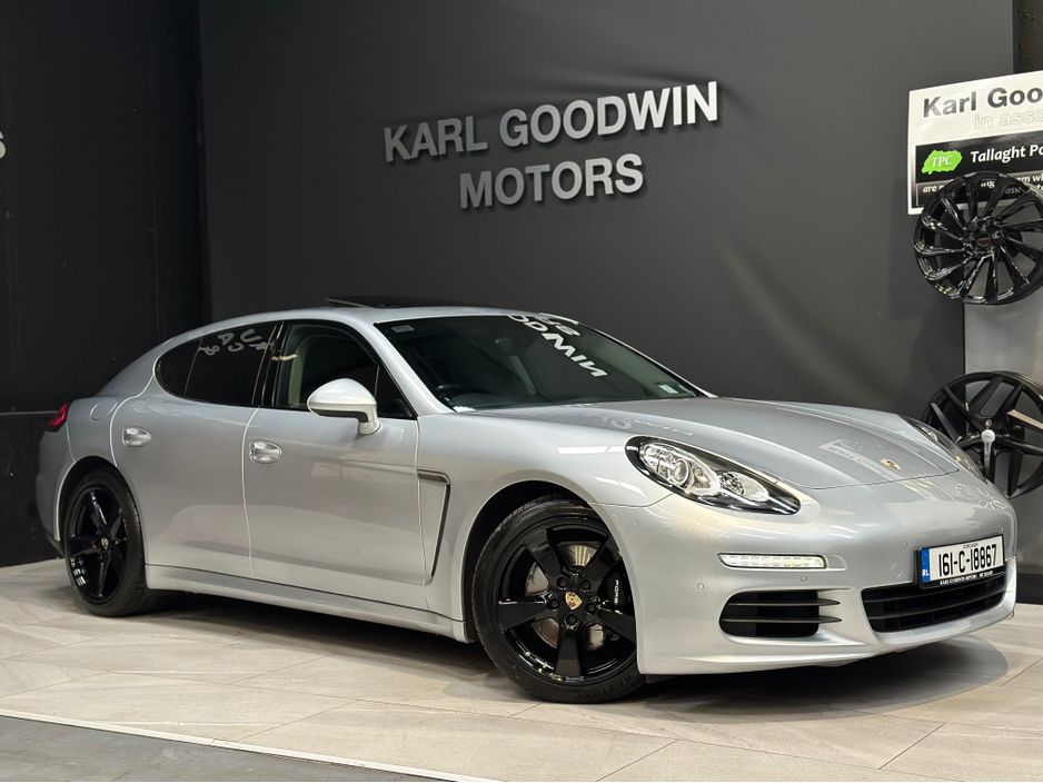 2016 Porsche Panamera