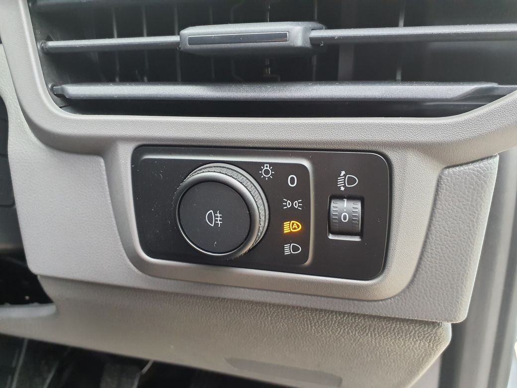 2025 Volkswagen Transporter