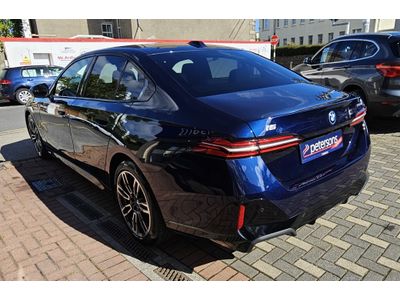 2024 BMW i5