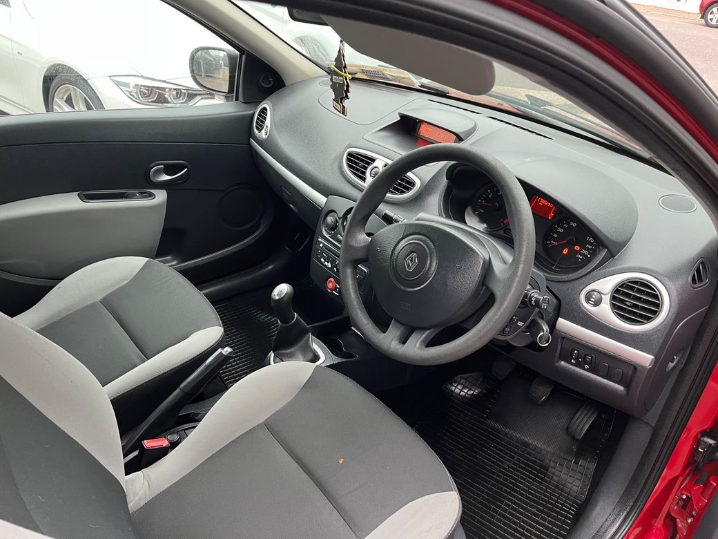 2012 Renault Clio