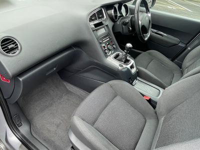 2017 Peugeot 5008