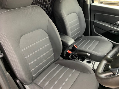 2023 Dacia Duster
