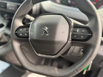 2022 Peugeot Partner