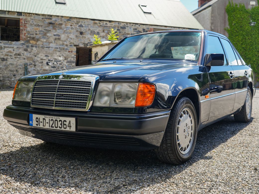 1991 Mercedes-Benz E 300
