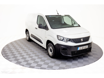 2022 Peugeot Partner