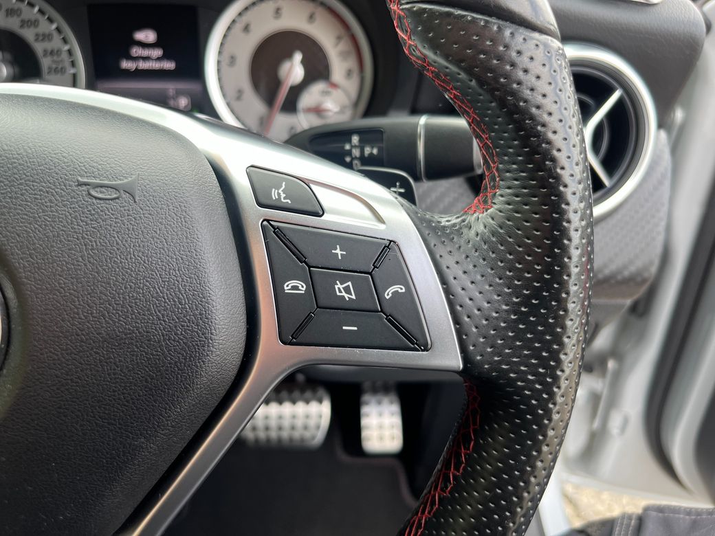 2015 Mercedes-Benz A 180