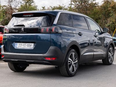 2022 Peugeot 5008