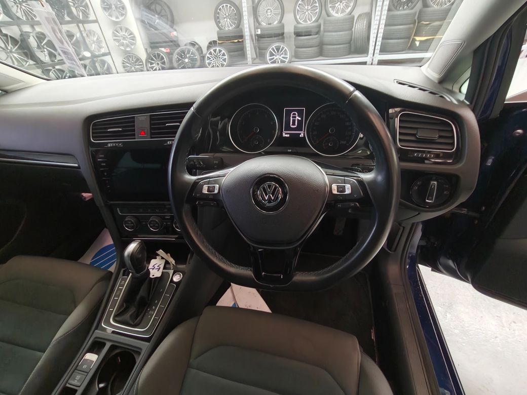 2017 Volkswagen Golf