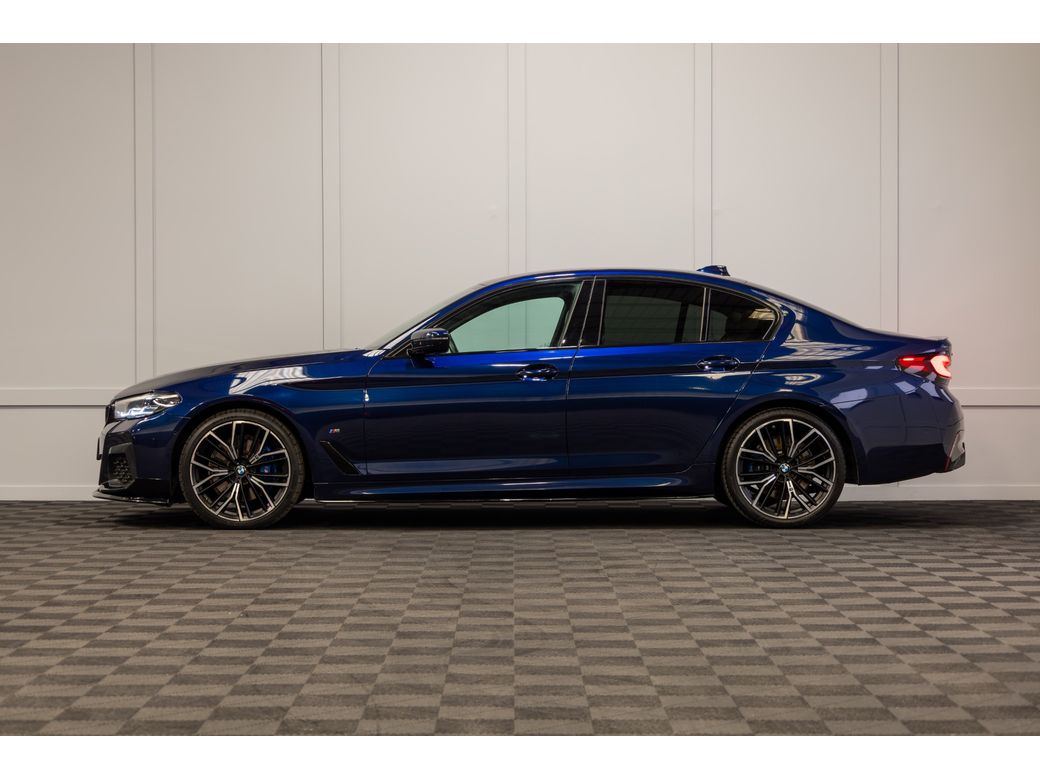 2022 BMW 520