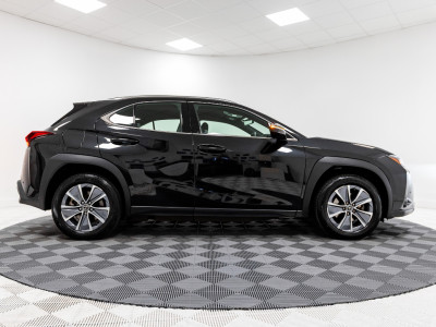 2024 Lexus UX 300e