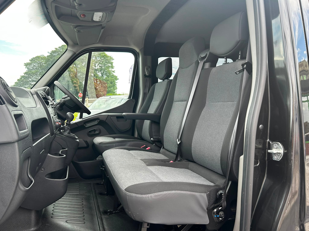 2020 Renault Master