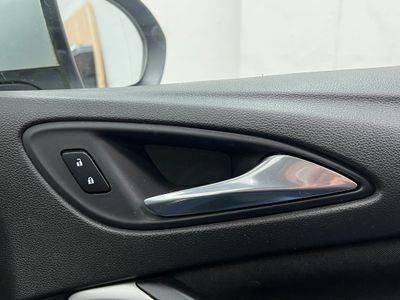 2017 Vauxhall Astra