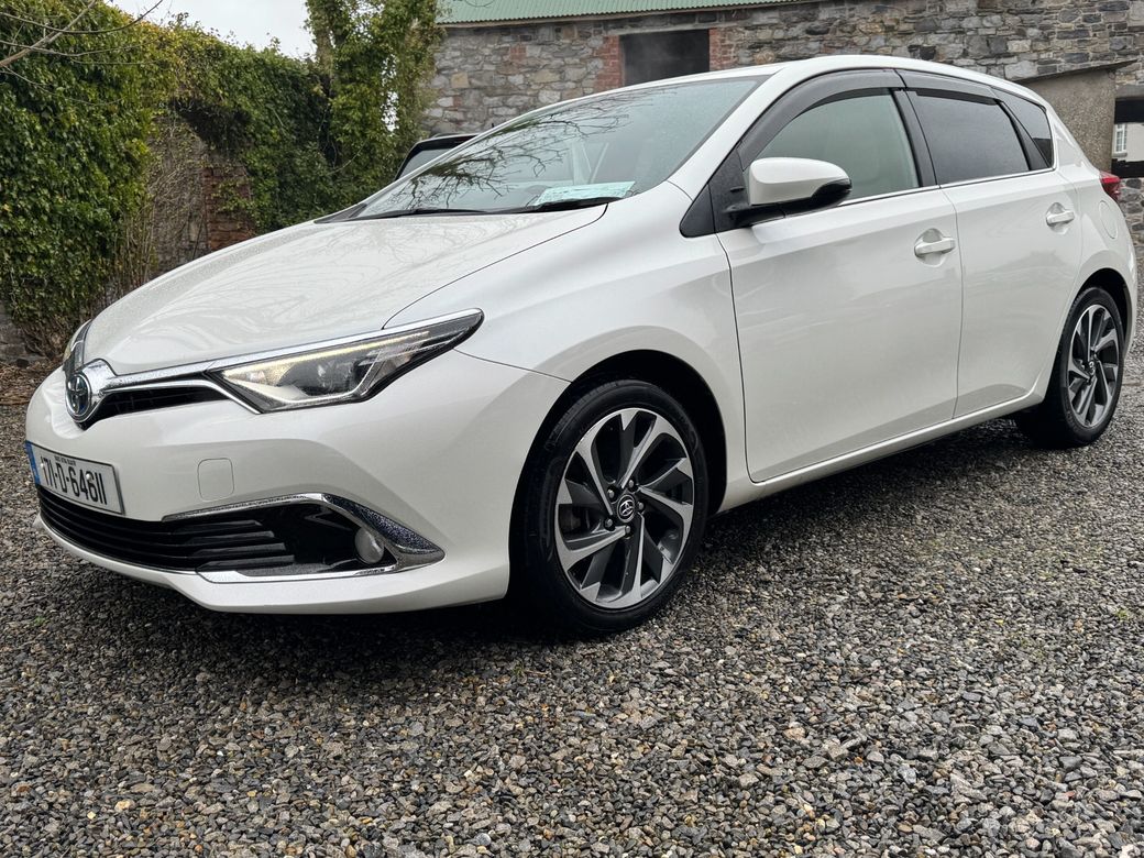 2017 Toyota Auris
