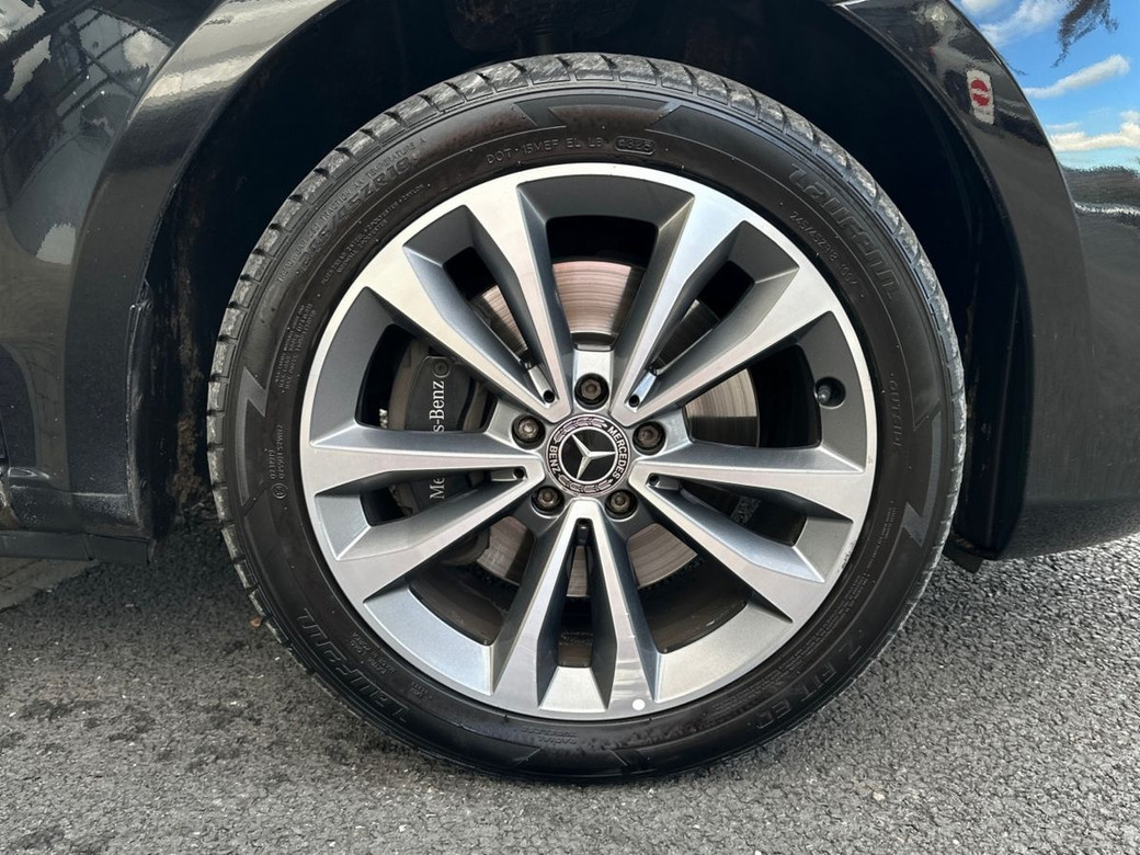2023 Mercedes-Benz V Class