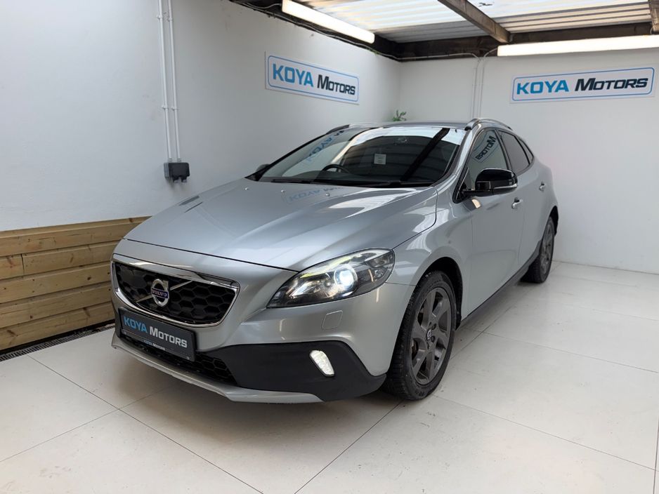 2016 Volvo V40