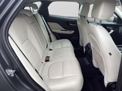 2019 Jaguar F-Pace