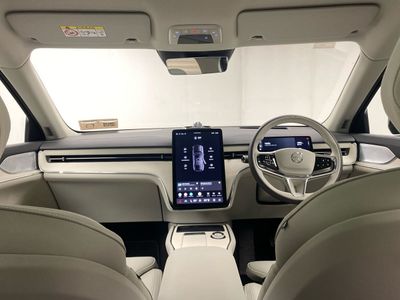 2027 Volvo EX90