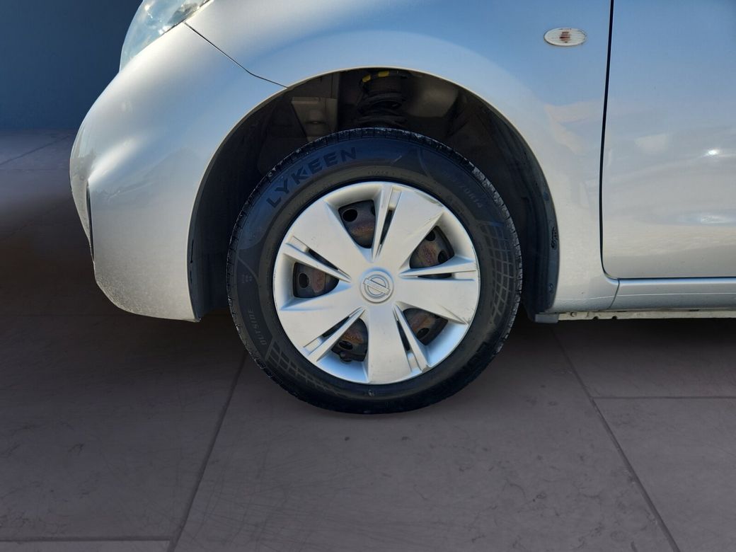 2015 Nissan March