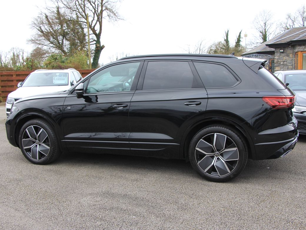 2025 Volkswagen Touareg