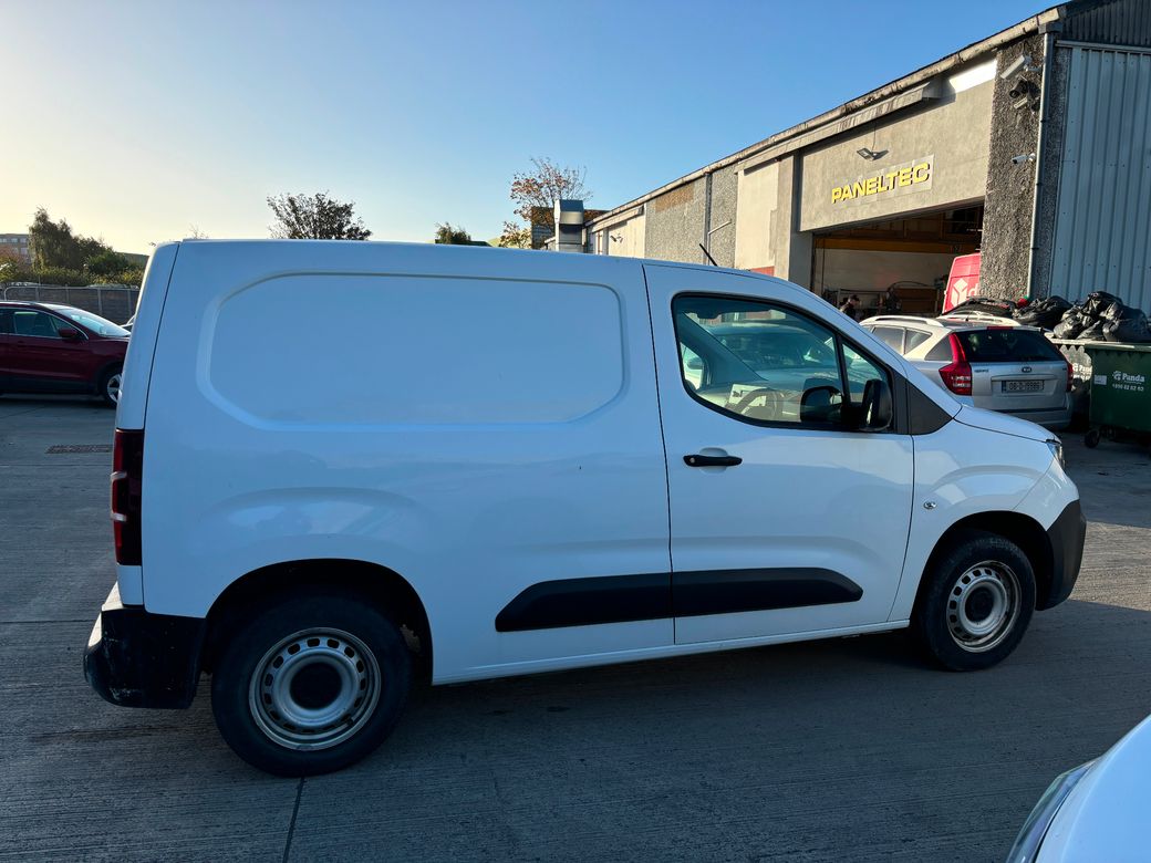 2021 Peugeot Partner