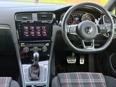2017 Volkswagen Golf